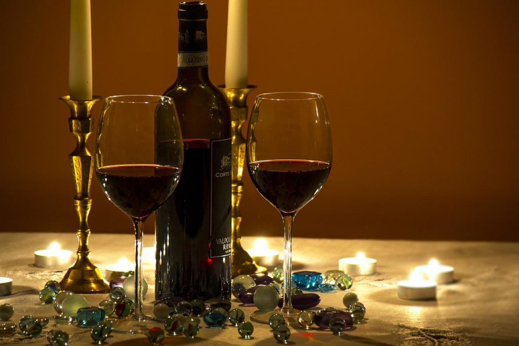 wine, glasses, moody evening-1267427.jpg